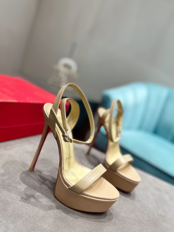 Christian Louboutin  The ultimate hate sky is 15cm tall  Naked patent