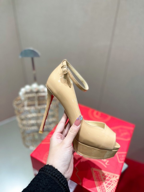 Christian Louboutin New water table - wave fish mouth Naked