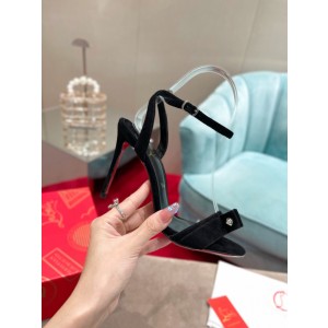 Christian Louboutin Double nail sandals series Apricot Yang Kyo